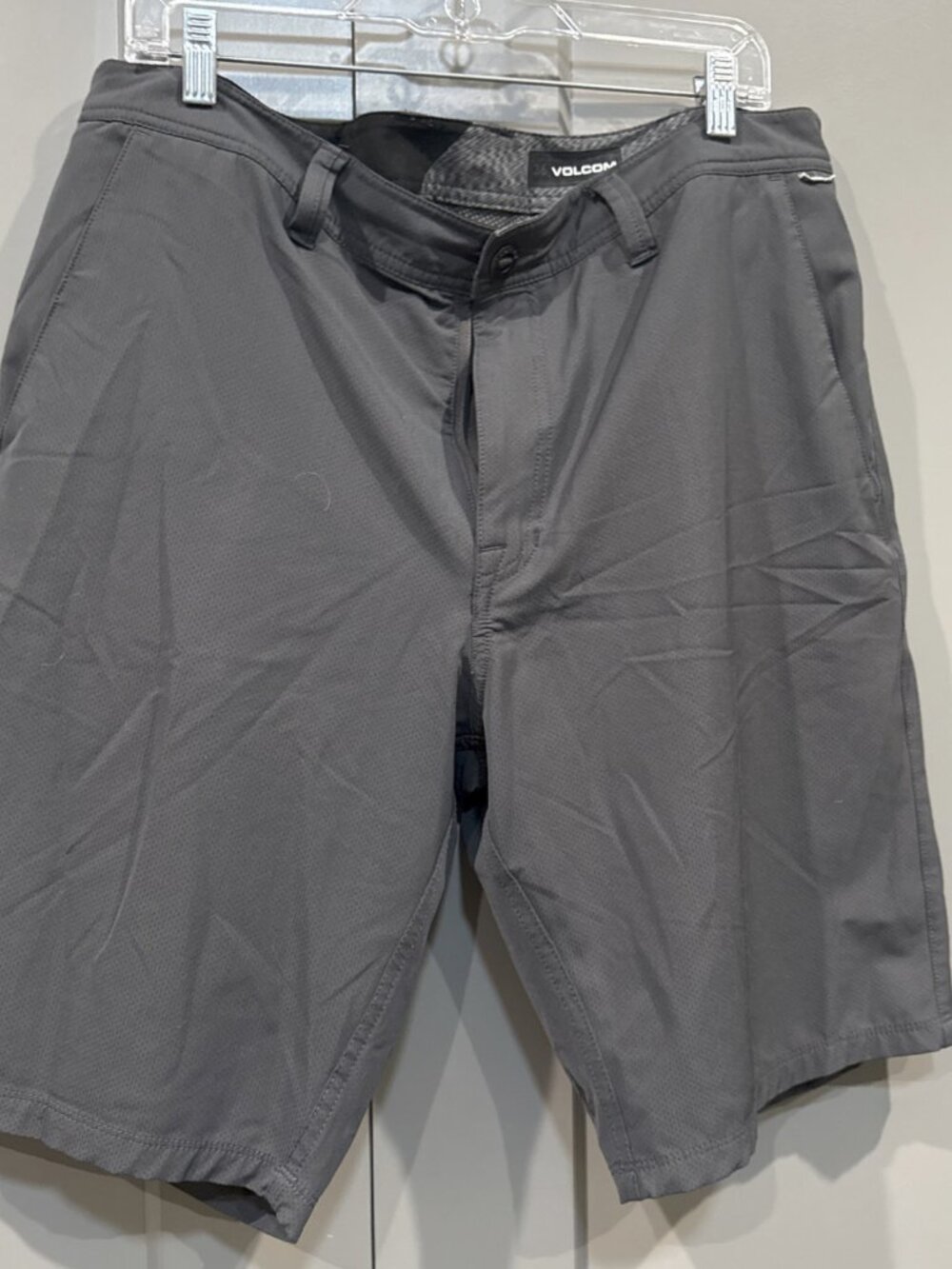 Volcom Hybrid Shorts Mens 36 Waist Gray Quick Dry Lightweight Surf V.CO.Tech